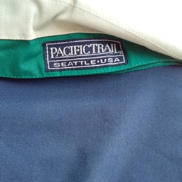 Mens M Pacific Trail Blue and Green Raincoat with Relaxed Fit - Picture 5 of 5
